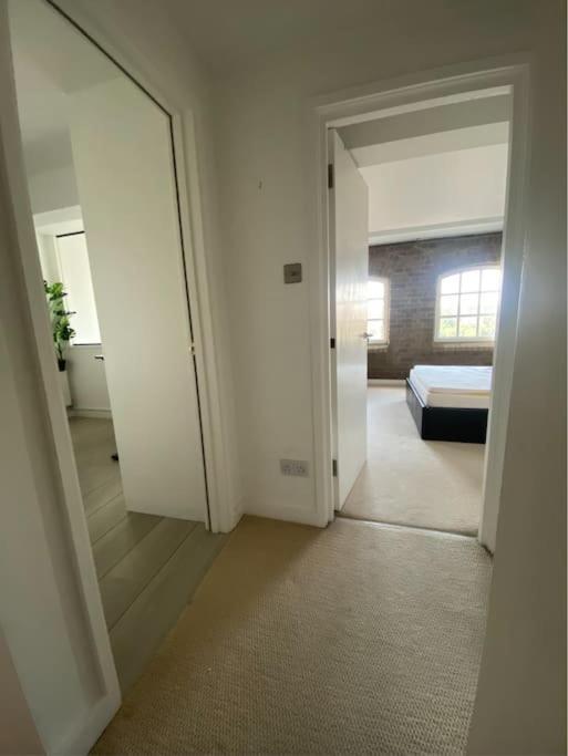 Luxury Artistic 2 Bedroom W/Balcony-Great Location Central London Ngoại thất bức ảnh